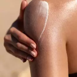Tan effect extending body milk by Hair Jazz